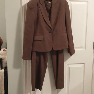 Dress Barn Brown Two-Piece Women's Blazer and Trousers